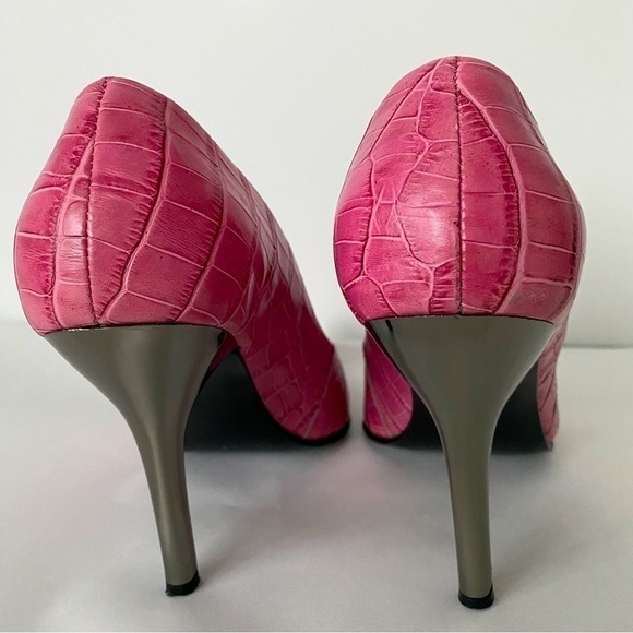 ⭐️4 x HOST PICK⭐️ Steve Madden Pink Leather Crocodile Print Shoes - Picture 2 of 8